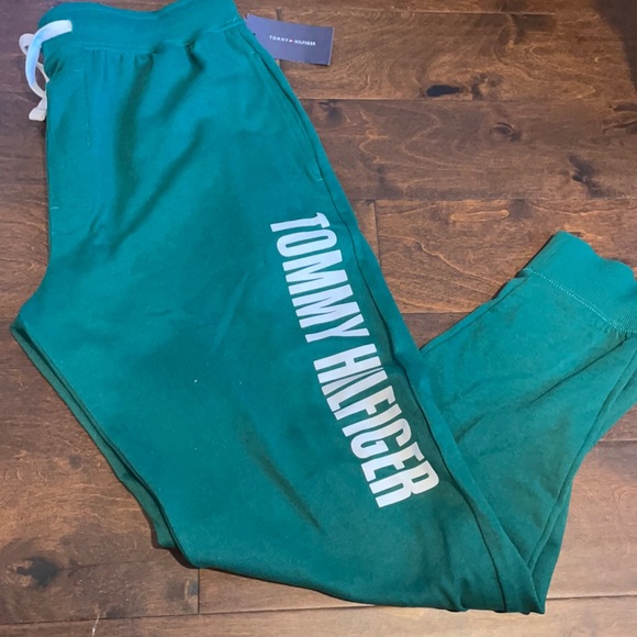 Tommy Hilfiger Mens Sweatpants Green NWT White Logo Joggers - Picture 2 of 5